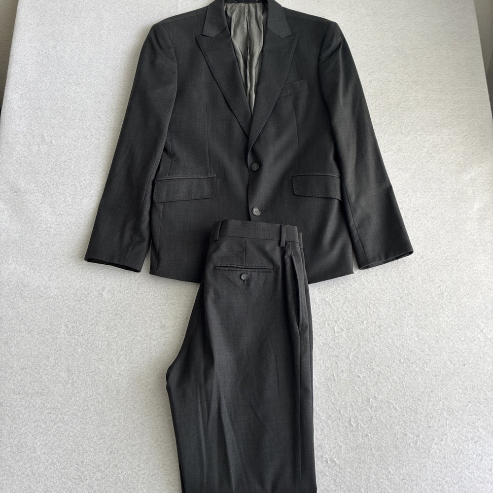Kenneth Cole Awearness 38L 32x32 Gray Full 2 Piece Suit Solid Wool Blend Modern